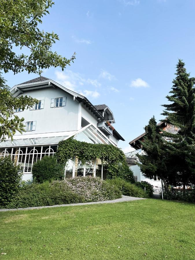 Landhotel Gschirnwirt Eugendorf Buitenkant foto
