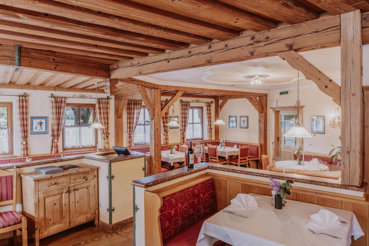 Landhotel Gschirnwirt Eugendorf Buitenkant foto