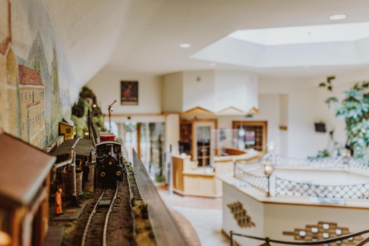 Landhotel Gschirnwirt Eugendorf Buitenkant foto